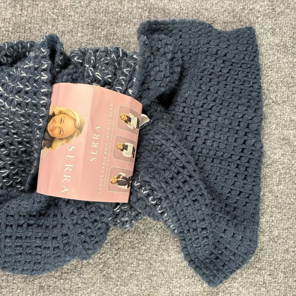 Serra Infinity Scarf Women OS Blue Cable Knit Oeko-Tex‎ Cozy Fairy Cottagecore